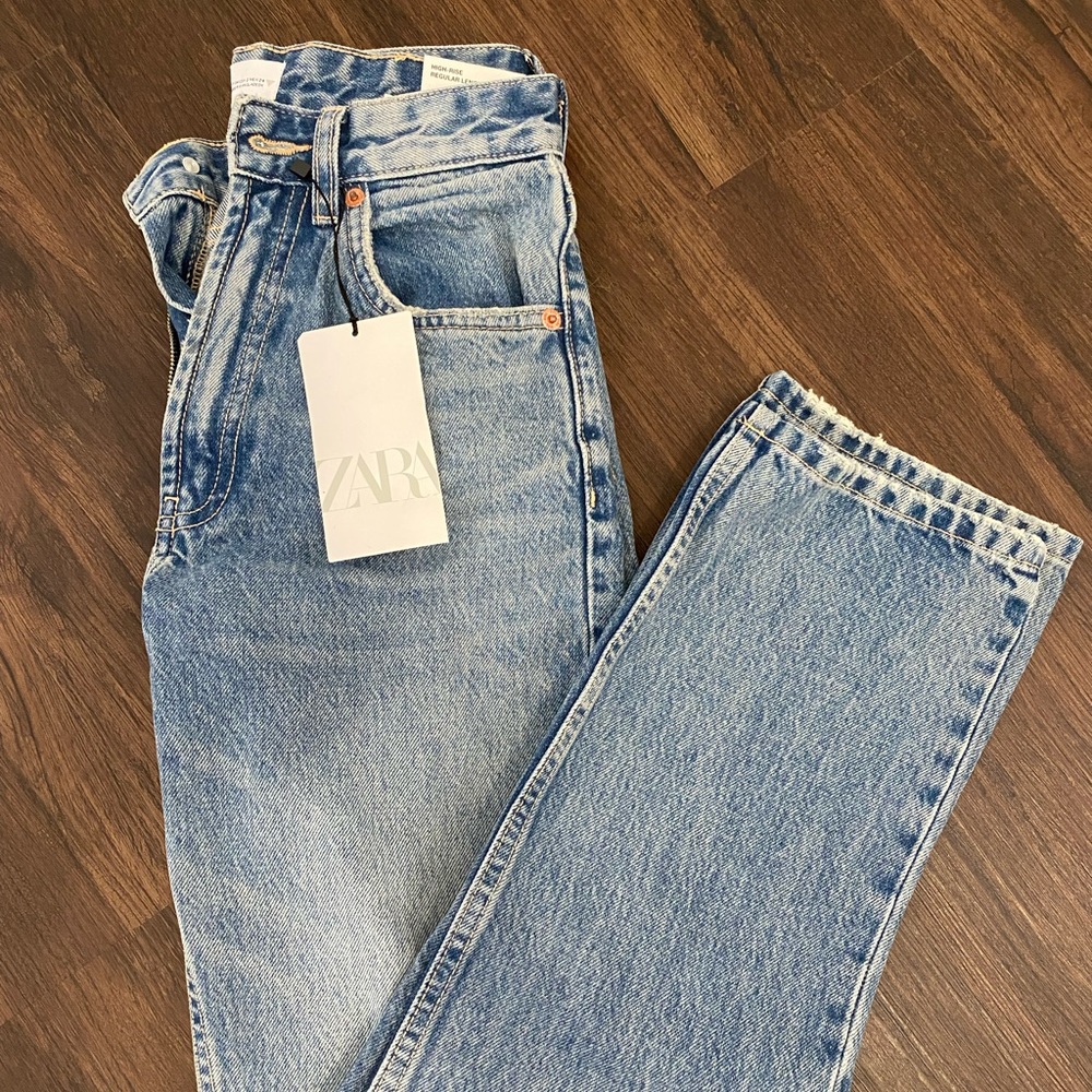 NWT Zara Straight Jeans